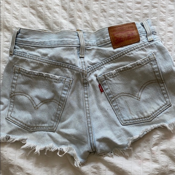 Levi’s Cut offs - Picture 2 of 3